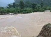 Quảng Nam: Tìm thấy thi thể 2 vợ chồng bị lũ cuốn trôi ảnh 2 Quảng Trị: 2 người đàn ông bị nước lũ cuốn trôi