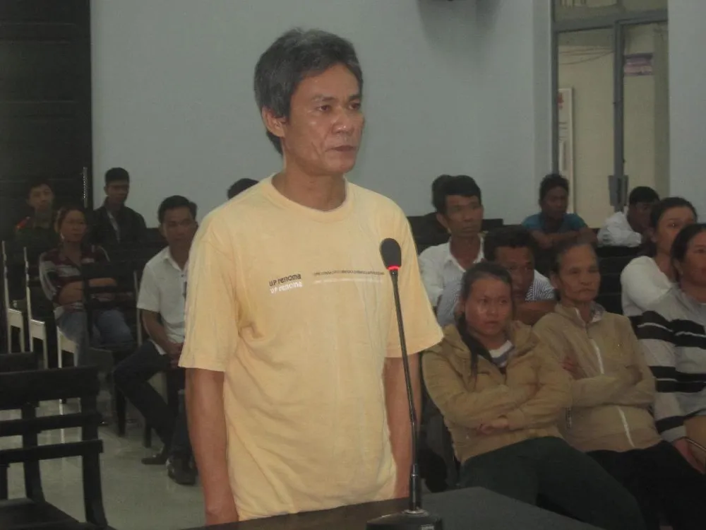 Đến nhà bạn "ăn vụng" vợ bạn bị chém tử vong