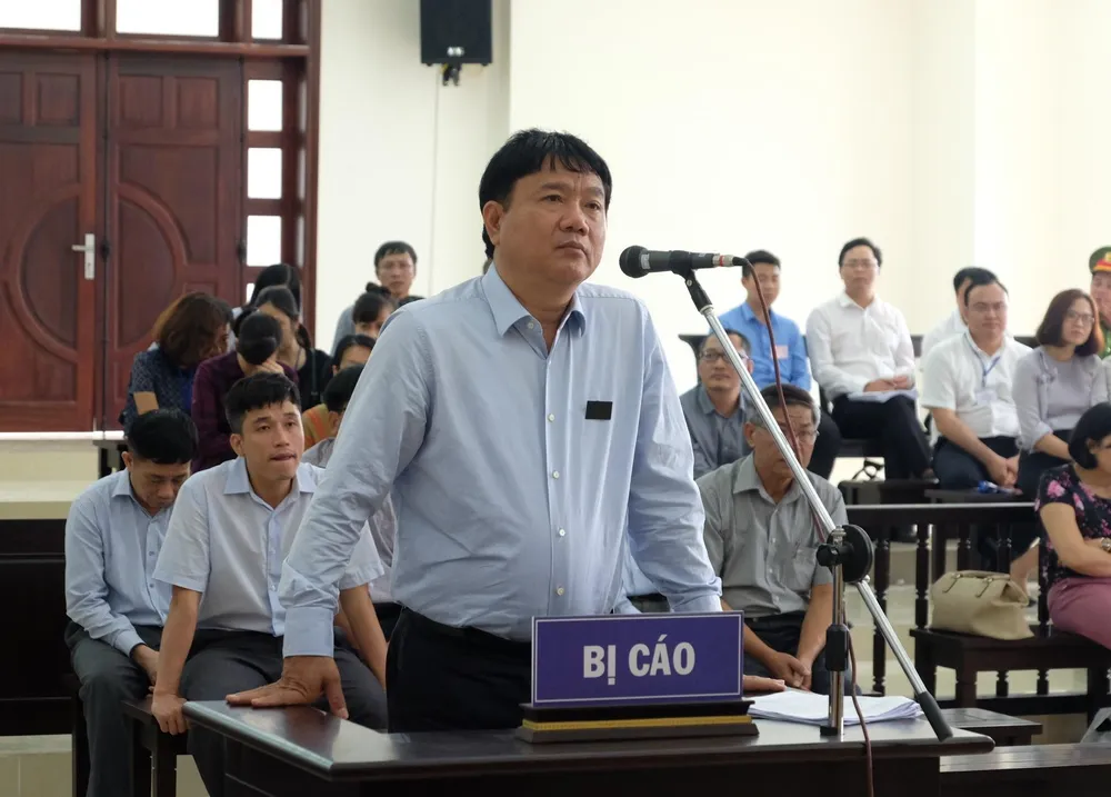 Ông Đinh La Thăng đang nói lời sau cùng ảnh 1 nói lời sau cùng