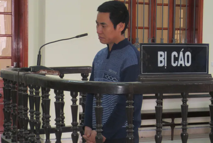 Uống rượu say, toan ra tay giết vợ ảnh 1