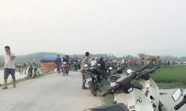 Thương tâm: Ô tô lao xuống hồ chìm nghỉm, giám đốc và lái xe tử vong ảnh 4