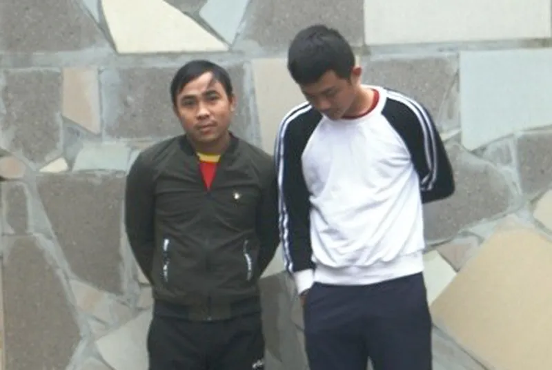 2 thanh niên mang súng điện đi trộm chó liên tỉnh ảnh 1