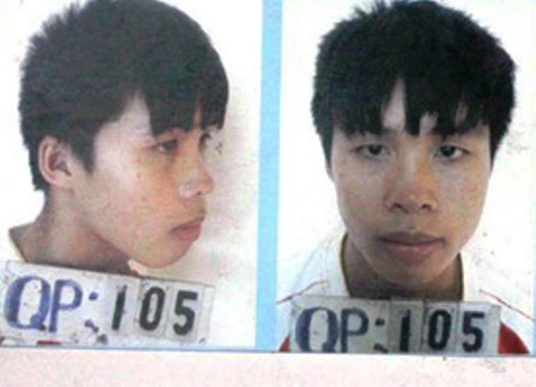 Học sinh chích điện nhân viên cây xăng để cướp