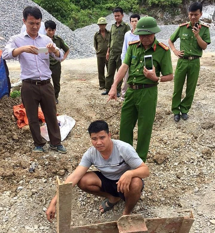 Đào hầm bí mật cất thuốc nổ, lĩnh án tù