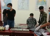 Bắt quả tang 2 người vận chuyển trái phép 6 bánh heroin