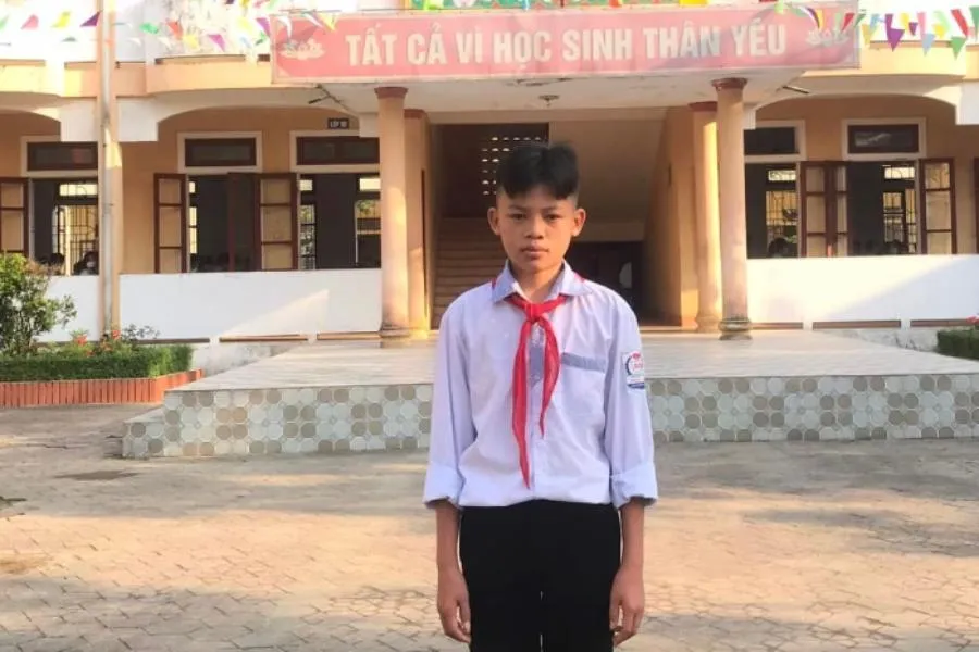 Em Nguyễn Văn Dương học sinh dũng cảm. Em Nguyễn Văn Dương học sinh dũng cảm.