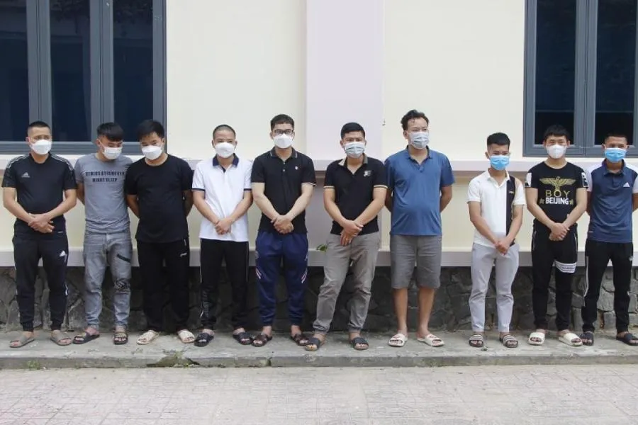 Lê Thế Trung và cấp dưới bị bắt giữ. Ảnh: CA.