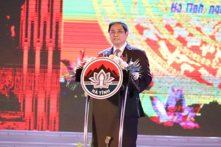 Thủ tướng Phạm Minh Chính phát biểu tại Lễ Kỷ niệm 65 năm Ngày Bác Hồ về thăm Hà Tĩnh, 15 năm thành lập TP Hà Tĩnh.