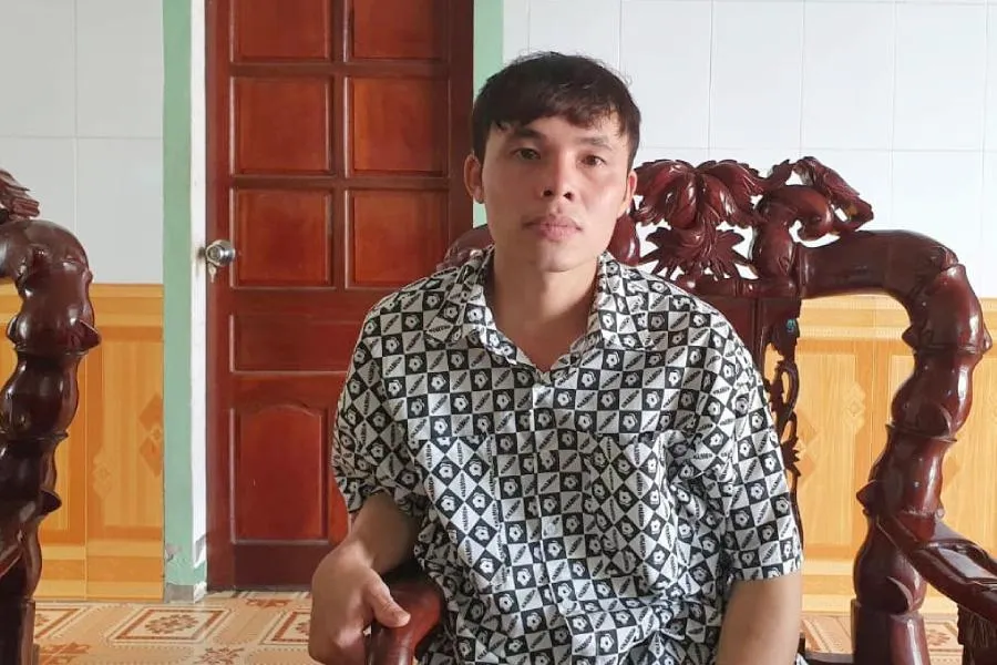 Anh Ngô Công Minh dũng cảm cứu sống hai chị em. Ảnh: V. HẬU Anh Ngô Công Minh dũng cảm cứu sống hai chị em. Ảnh: V. HẬU