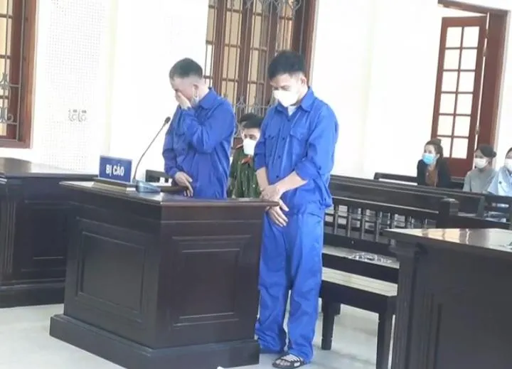 Bị cáo Nguyên khóc tại tòa