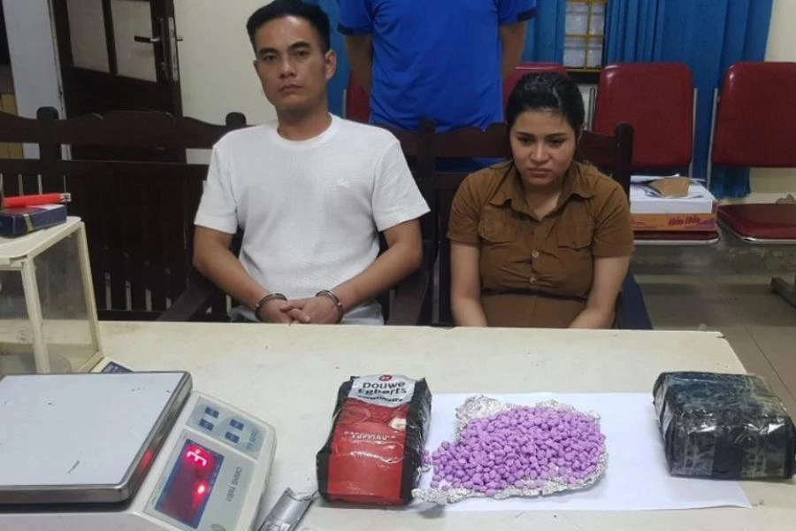 Cuối tháng 9-2022, Đặng Danh Tuấn (em trai Sỹ) và Võ Hằng Nga bị bắt cùng tang vật ma túy. Ảnh: CA Cuối tháng 9-2022, Đặng Danh Tuấn (em trai Sỹ) và Võ Hằng Nga bị bắt cùng tang vật ma túy. Ảnh: CA