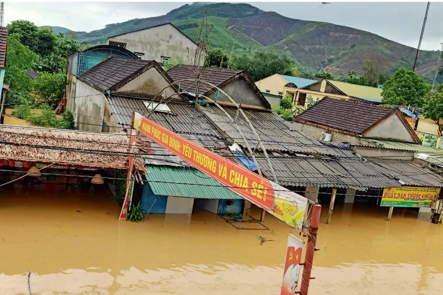 Nước lũ dâng cao ở xã Thanh Mỹ, huyện Thanh Chương, tỉnh Nghệ An.