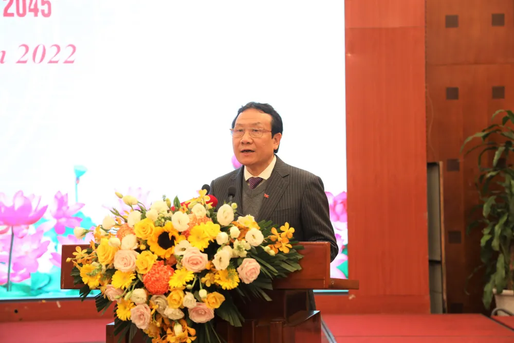 Ông Nguyễn Hồng Sơn- Phó Trưởng ban Kinh tế Trung ương, Phó Trưởng ban Chỉ đạo tổng kết Nghị quyết số 26-NQ/TW phát biểu tại hội thảo.