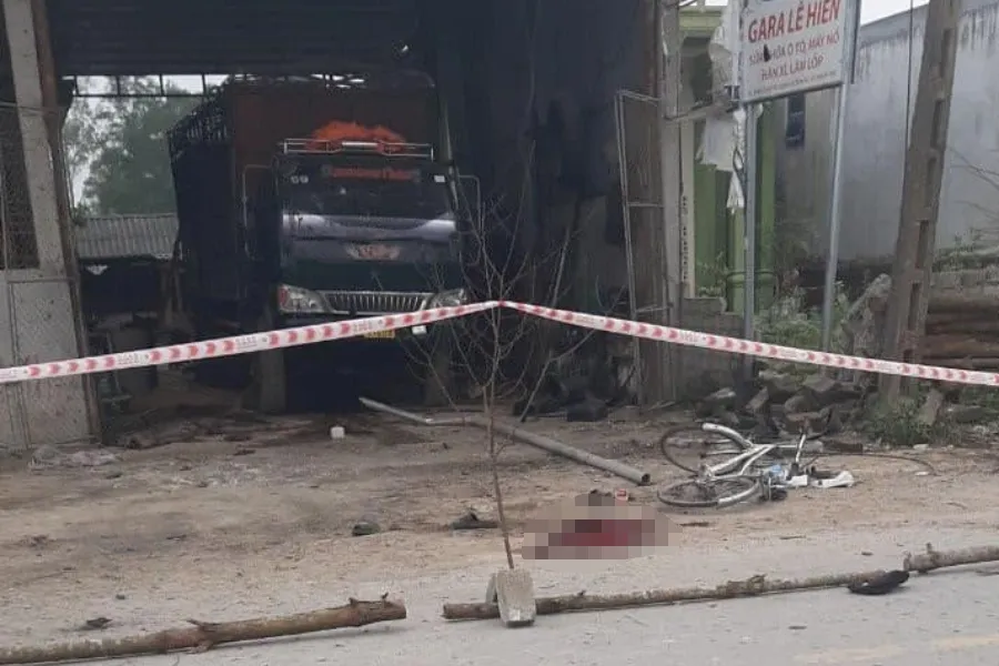 Hiện trường vụ nổ làm 6 người thương vong. Hiện trường vụ nổ làm 6 người thương vong.