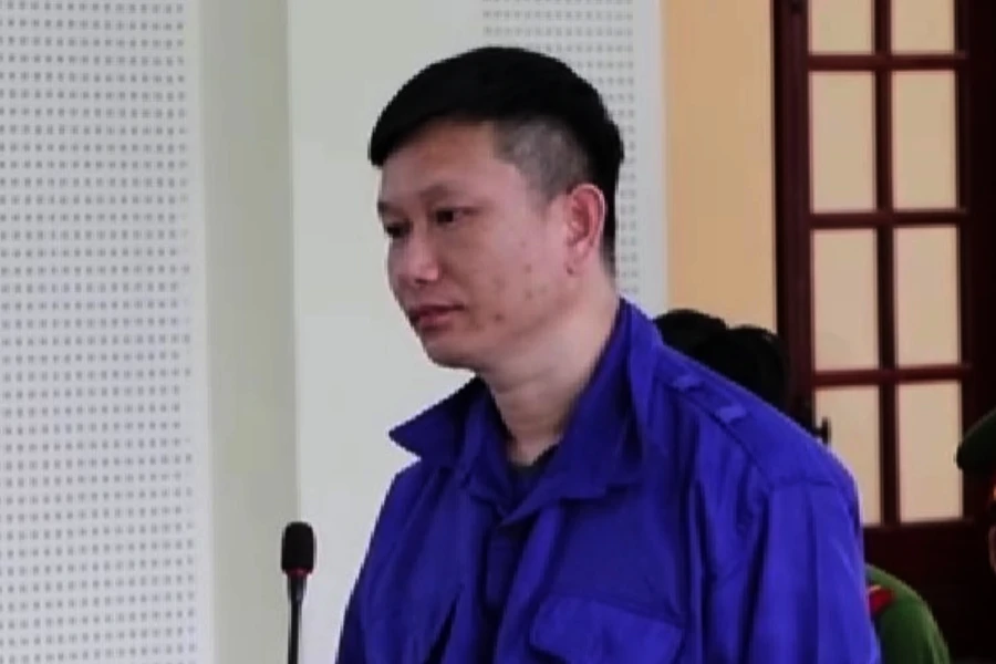 Bị cáo Nguyễn Văn Chung tại phiên tòa sơ thẩm. Ảnh: ĐL Bị cáo Nguyễn Văn Chung tại phiên tòa sơ thẩm. Ảnh: ĐL