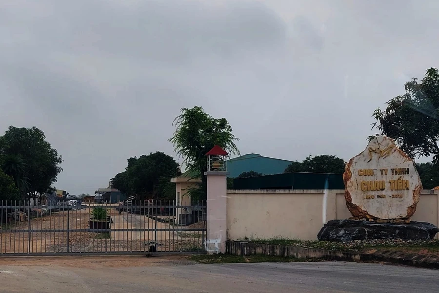 Cổng vào trụ sở Công ty TNHH Châu Tiến. Ảnh: LĐ