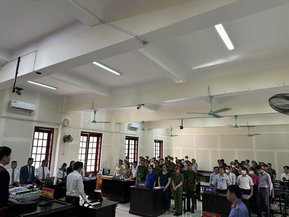 Toàn cảnh phiên tòa phúc thẩm. Ảnh: ĐẮC LAM