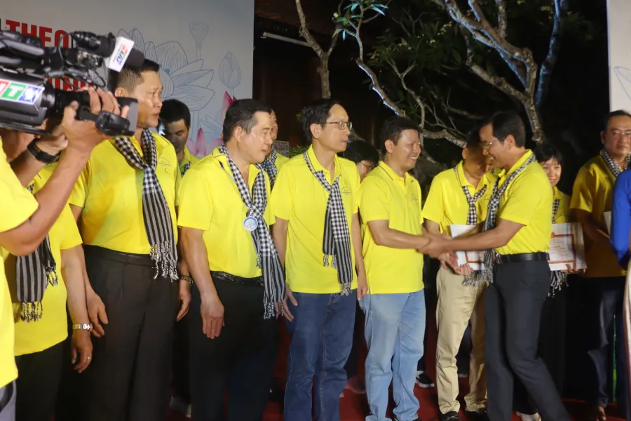 Tuyên dương các cá nhân điển hình học tập và làm theo tư tưởng, đạo đức, phong cách Hồ Chí Minh. Tuyên dương các cá nhân điển hình học tập và làm theo tư tưởng, đạo đức, phong cách Hồ Chí Minh.