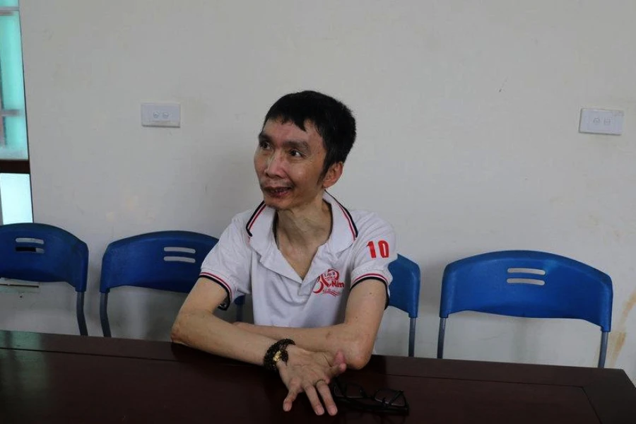 Nghi can Nguyễn Đức Vinh bị khuyết tật Bị khuyết tật vẫn điều hành web đen có 1,1 triệu thành viên