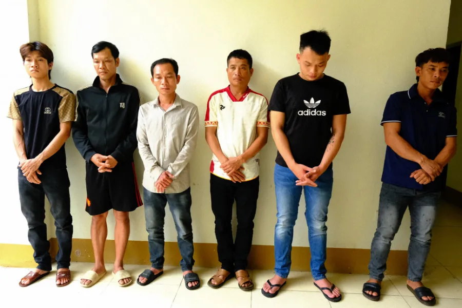 Sáu nghi can đang bị tạm giữ. Ảnh: CA. Ha-Tinh-ma-tuy (2).jpg