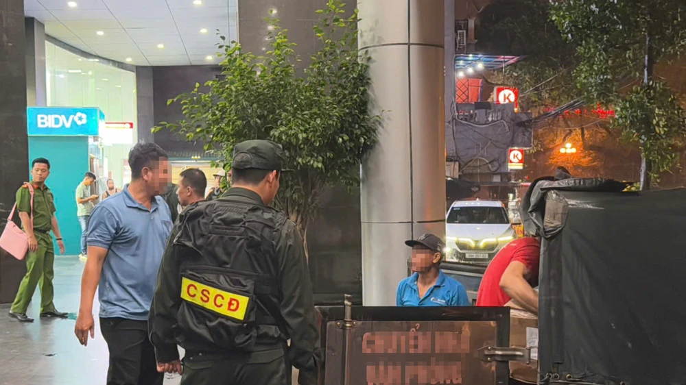 kham-xet-Shark Bình.jpg