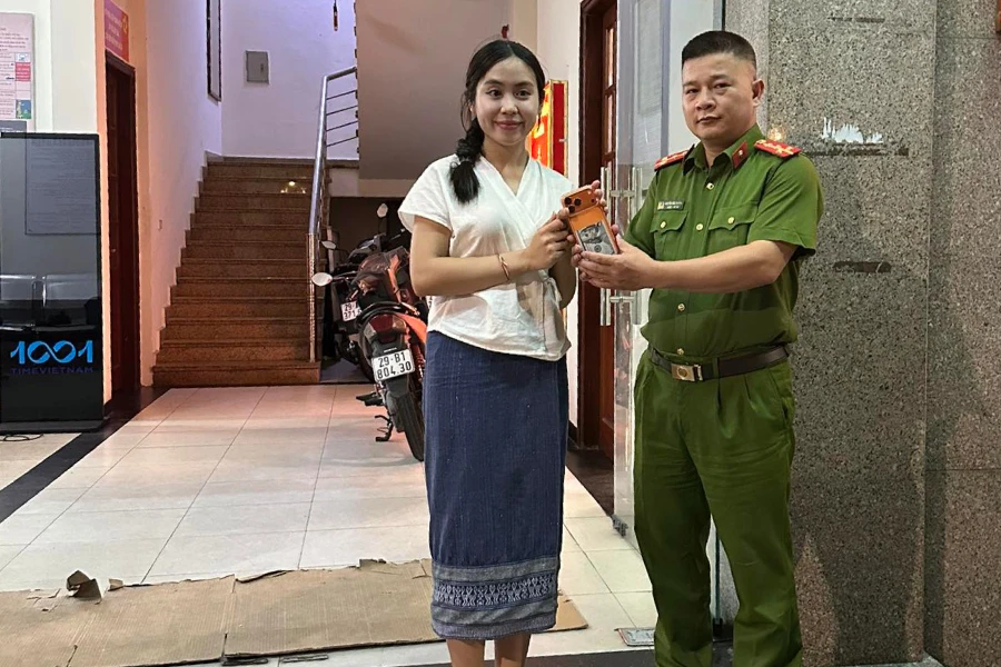 Nữ du học sinh Lào Maysaa.jpg