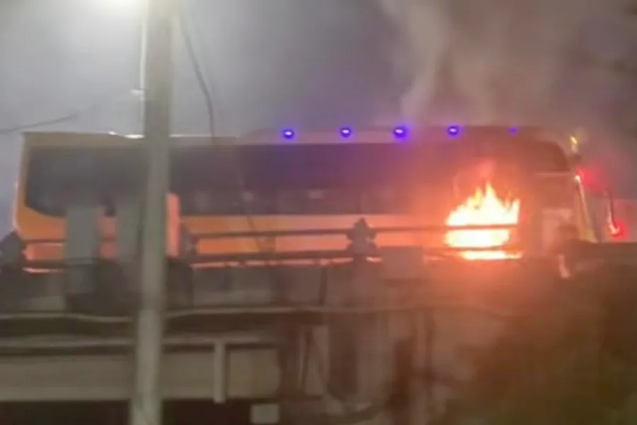 cầu Thanh Trì.jpg