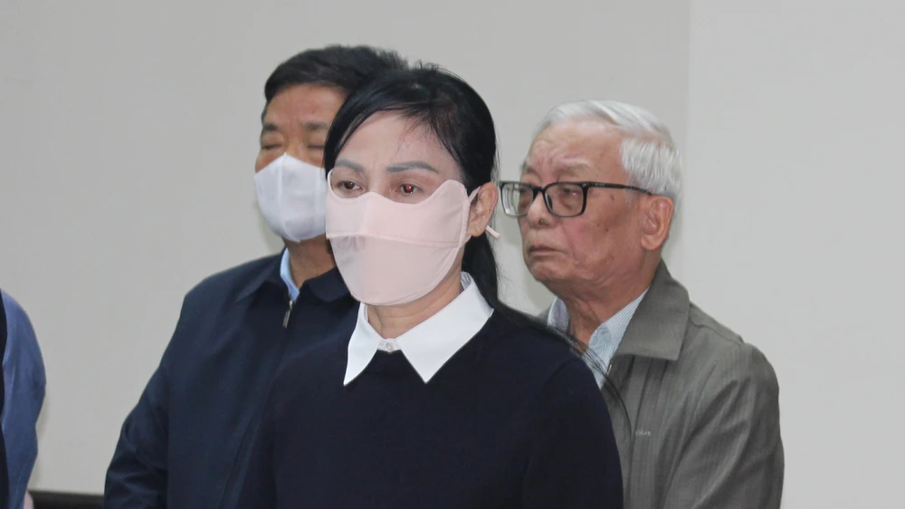 Hoang-Thi-Thuy-Lan (4).jpg