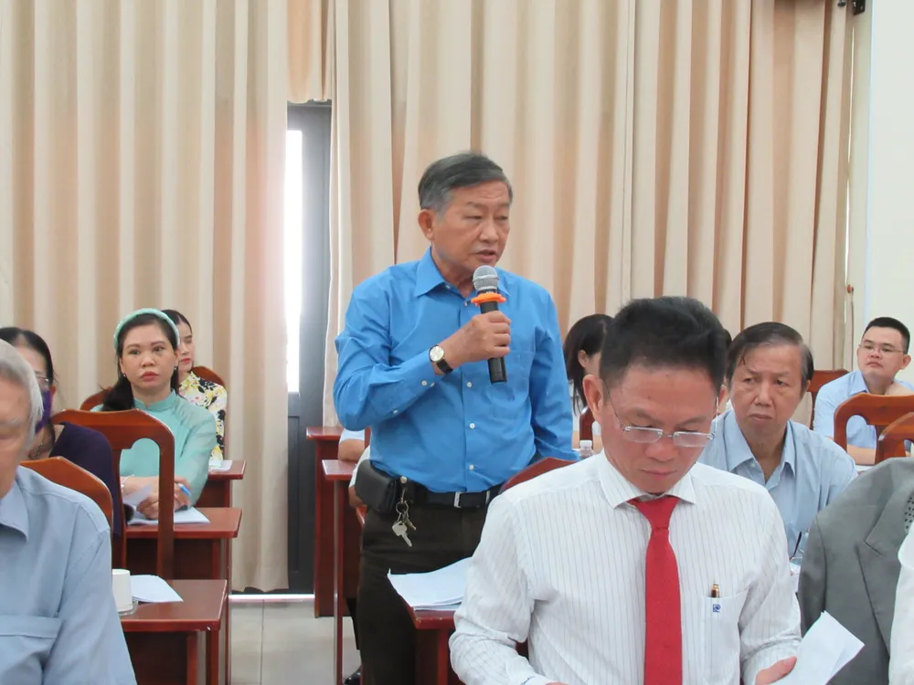 Ông Đặng Thanh Bình (Phó Ban liên lạc kiều bào Quận 1) phát biểu tại hội nghị. Ảnh: YC