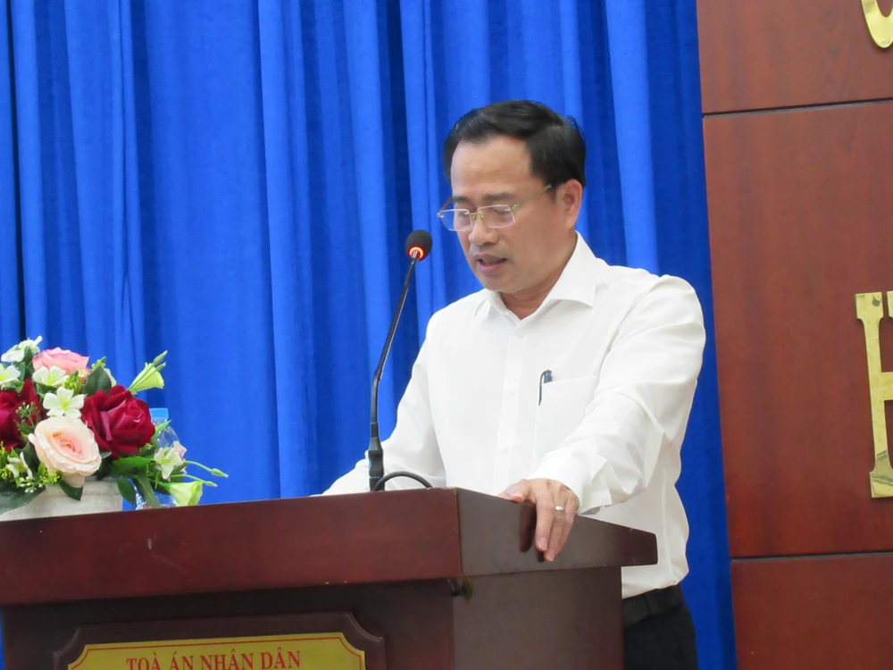 Ông Lê Thanh Phong, Chánh án TAND TP.HCM, phát biểu tại hội nghị. Ảnh: YC