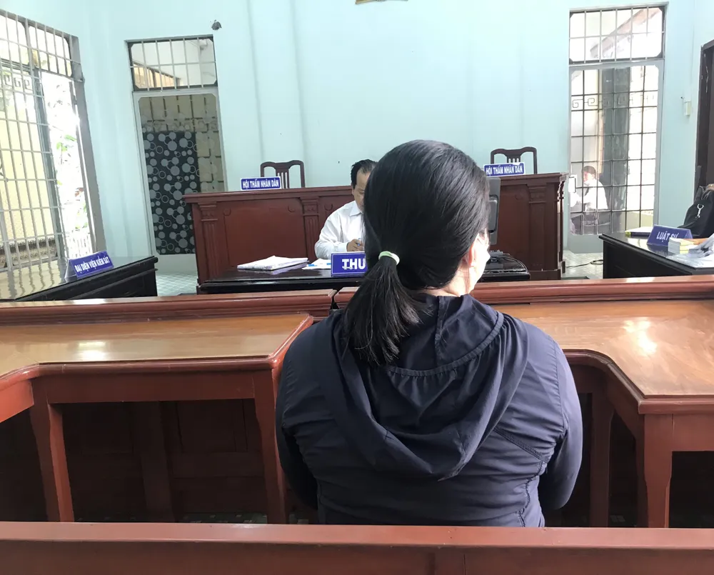 Bị cáo Loan tại tòa. Ảnh: YC