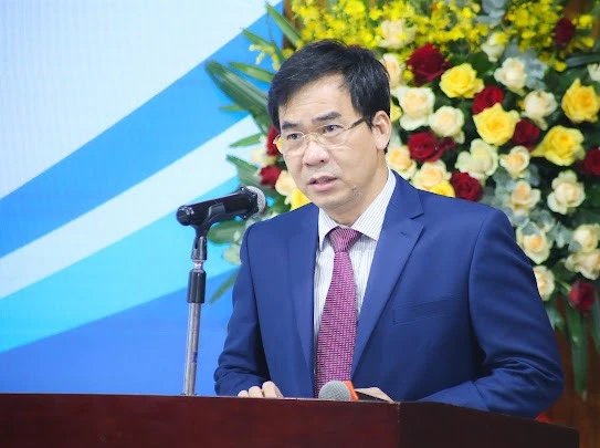 TS Lê Trường Sơn (Hiệu trưởng Trường ĐH Luật TP.HCM) tại buổi lễ. Ảnh: UL Truong-DH-Luat-TP.HCM-TS som.jpg