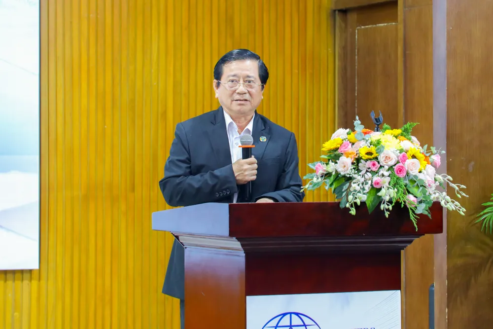 Luật sư Nguyễn Văn Hậu (Ủy viên Ban Thường vụ Liên đoàn Luật sư Việt Nam, Phó Chủ nhiệm Đoàn Luật sư TP.HCM) phát biểu tại tọa đàm. Ảnh: UL Truong-ĐH-Luat-TP.HCM-Hau.jpg