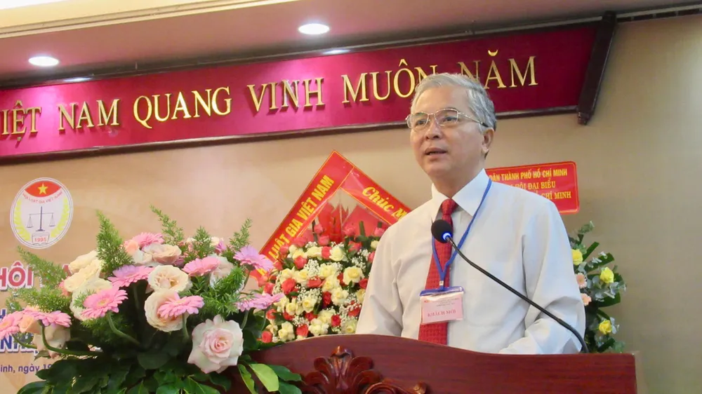 Ông Ngô Minh Châu (Thành ủy viên, Trưởng ban Nội chính Thành ủy TP.HCM) phát biểu tại đại hội. Ảnh: YC hoi-luat-gia-tphcm-Chau.jpg