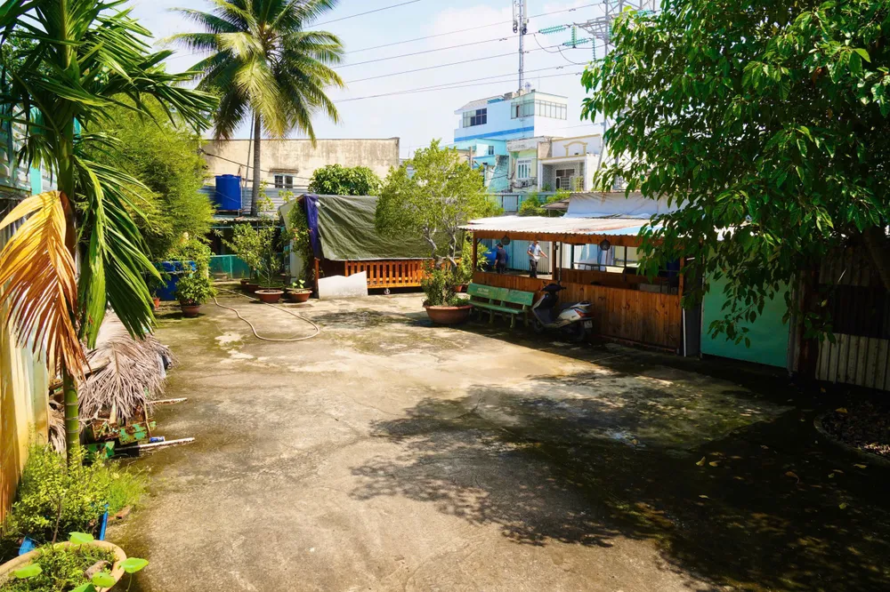 Thửa đất tranh chấp. Ảnh: TRẦN LINH cap-so-hong-toan-canh.jpg