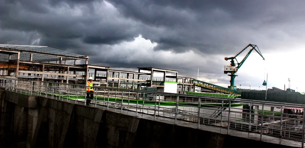 Vận hành thử nghiệm hệ thống xử lý chất thải Lee&Man ảnh 1 Một góc khu xử lý nước thải nhà máy giấy Lee&Man (ảnh GIA TUỆ)