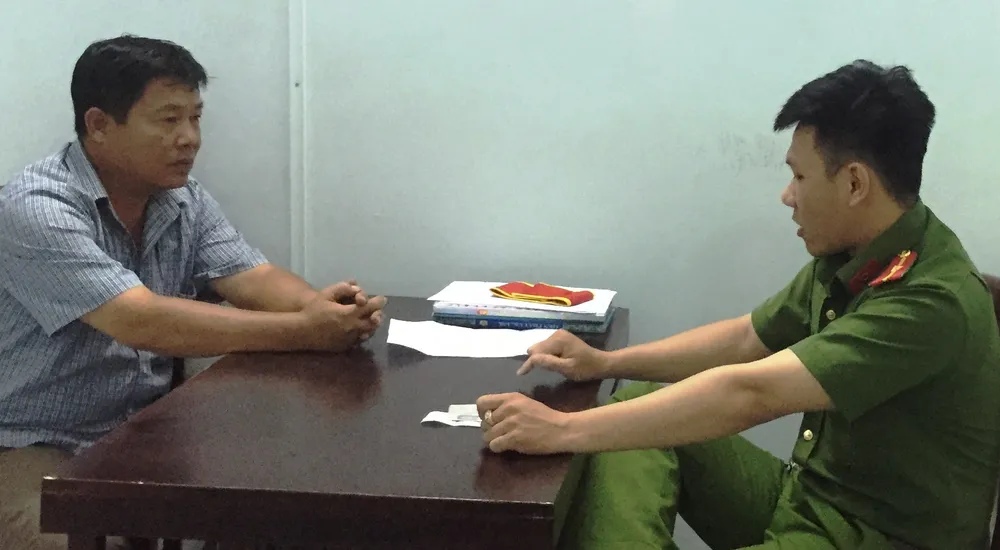 Công an tạm giữ tài xế của Sở Tài chính Hậu Giang gây tai nạn liên hoàn ảnh 2 Công an tạm giữ tài xế của Sở Tài chính Hậu Giang gây tai nạn liên hoàn ảnh 2