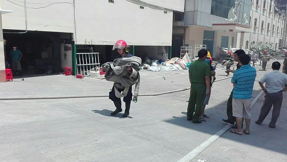 Lại cháy ở Công ty Kwong Lung - Meko ở Cần Thơ ảnh 2 Lại cháy ở Công ty Kwong Lung - Meko ở Cần Thơ ảnh 2