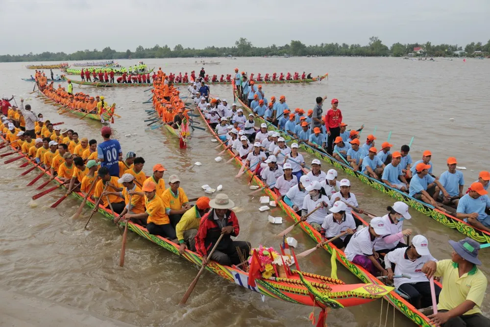Ghe ngo Kiên Giang vào hội đua ghe ảnh 3 Ghe ngo Kiên Giang vào hội đua ghe ảnh 3