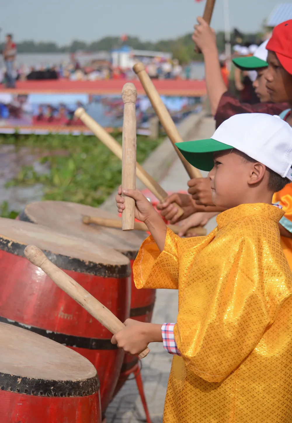 Du khách ùn ùn khai hội Ok om bok ảnh 6 Du khách ùn ùn khai hội Ok om bok ảnh 6