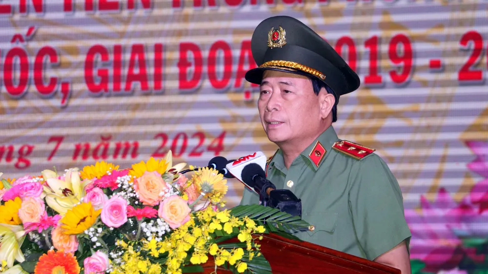 Trung tướng Lê Quốc Hùng, Thứ trưởng Bộ Công an phát biểu kết luận tại Hội nghị. Ảnh: CHÂU ANH Trung tuong LQH.jpg