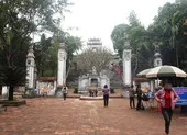 Hội An nghĩ cách ứng phó ăn mặc hở hang ảnh 2 Cởi đồ ở di tích: Kiến nghị sửa luật để xử lý