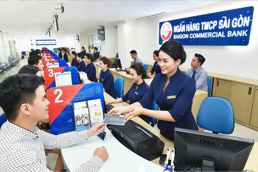 VCCI đề nghị cho phép tổ chức tín dụng xuất hóa đơn tổng cho nhóm khách hàng cá nhân không có nhu cầu lấy hóa đơn. w-p14-giao-dich-ngan-hang-scb_FSVU.jpg