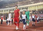 Truyền thông Trung Quốc nhắc nhiều đến thầy trò ông Park ảnh 1 Thầy Park nghĩ gì khi Mỹ Đình không thể mở cửa đón khán giả?