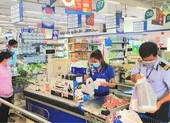 Nhiều siêu thị ở quận 7 mở cửa bán trực tiếp cho khách hàng