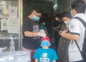 Dùng căn hộ làm kho hàng hóa, cư dân lo cháy nổ ảnh 2 Nên bình ổn giá kit test, tránh mỗi nơi mỗi giá