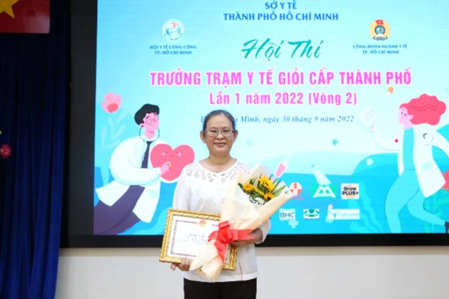 BS Nguyễn Ngọc Thoa, Trưởng Trạm y tế phường 9, quận 8.