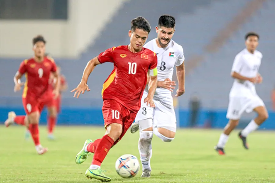 Đội trưởng Khuất Văn Khang của U-20 Việt Nam sẽ là ngòi nổ chính. Ảnh: CTV