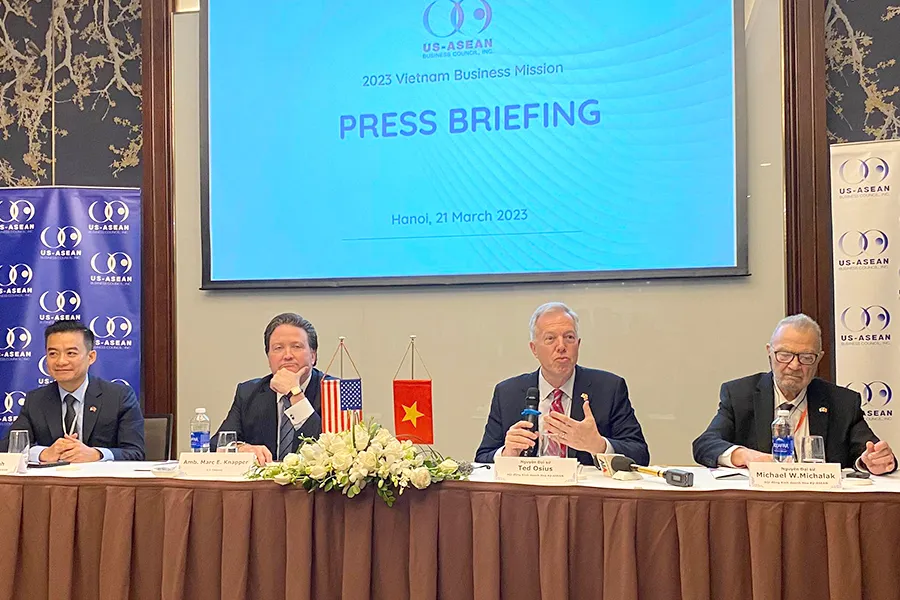 USABC tổ chức họp báo để thông tin chi tiết xung quanh chuyến đi của phái đoàn doanh nghiệp Mỹ đến Việt Nam vào ngày 21-3. Ảnh: M.TRÚC USABC tổ chức họp báo để thông tin chi tiết xung quanh chuyến đi của phái đoàn doanh nghiệp Mỹ đến Việt Nam vào ngày 21-3. Ảnh: M.TRÚC
