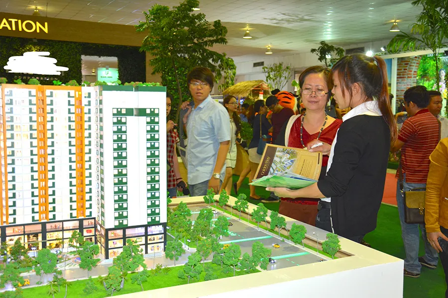 Hiện nay vẫn có nhiều chủ đầu tư tự lập sàn giao dịch để phân phối sản phẩm. Ảnh minh họa: Q.HUY Hiện nay vẫn có nhiều chủ đầu tư tự lập sàn giao dịch để phân phối sản phẩm. Ảnh minh họa: Q.HUY